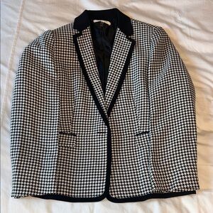 Kasper Black and White Houndstooth Blazer